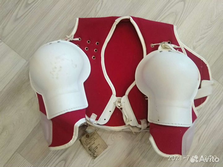 Коньки salvo и другая хоккейная экипировка