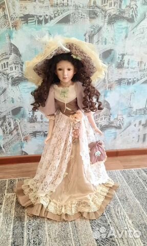 Кукла фарфоровая,60 см