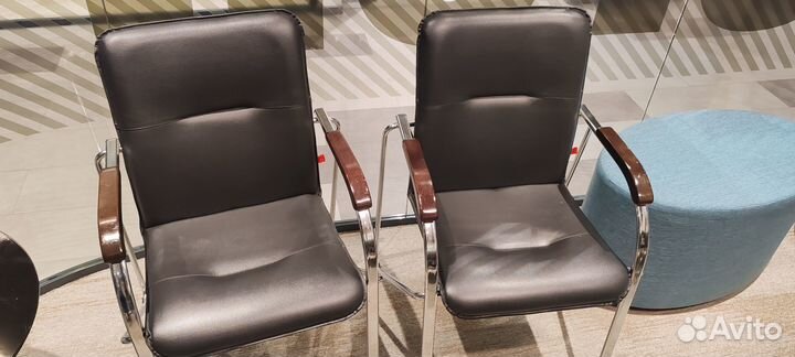 Офисный стул Samba с подлокотниками