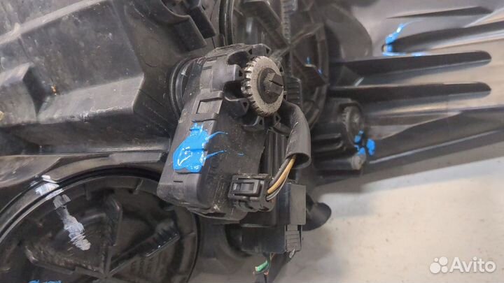 Фара (передняя) Hyundai i40, 2013