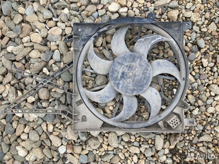 Вентилятор охлаждения радиатора Опель Астра G