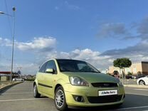 Ford Fiesta 1.6 AT, 2006, 208 200 км, с пробегом, цена 605 000 руб.