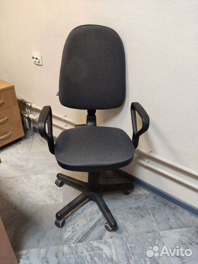 Компьютерное кресло