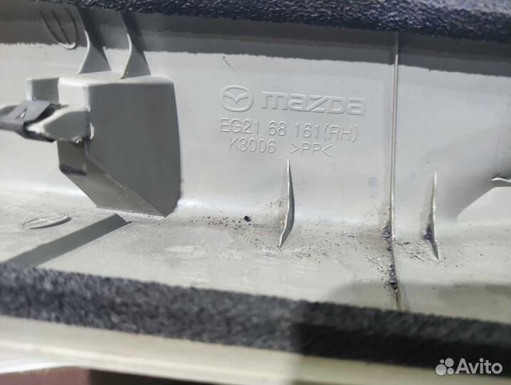 Обшивка передней правой стойки Mazda CX-7