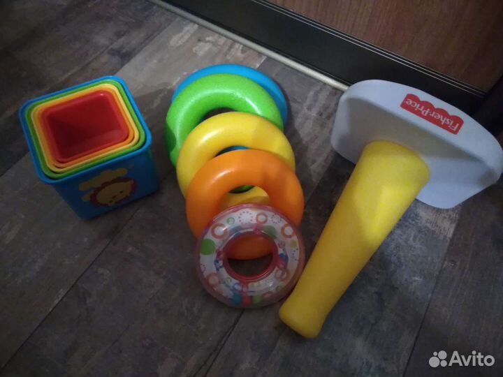 Пирамидки Fisher price