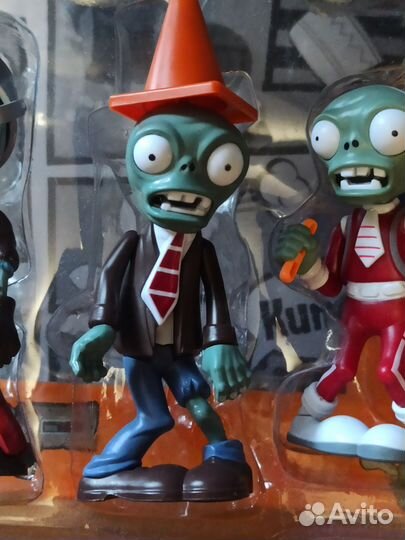 Игрушки растения против зомби