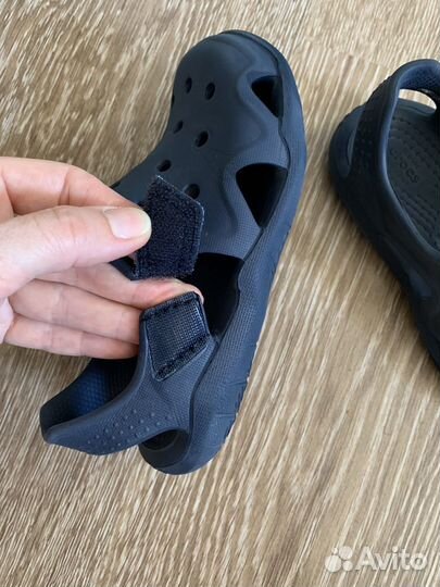Crocs C11