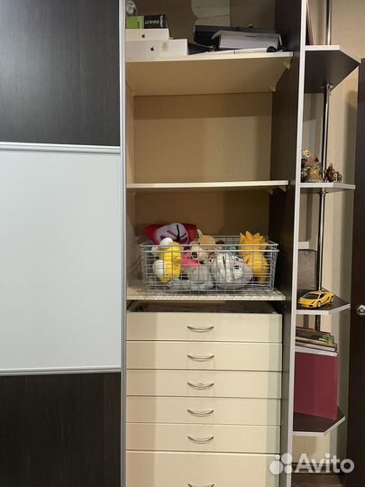 Продам встроенный шкаф