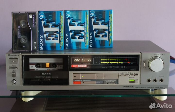 Редкая кассетная дека Hitachi D-E66 сквозной канал