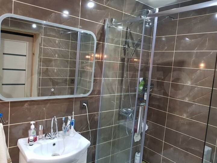 Коттедж 253 м² на участке 4,5 сот.