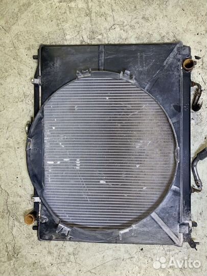 Радиатор охлаждения Mitsubishi Pajero III V73W