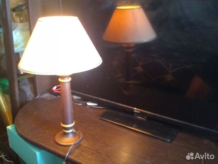 Лампа настольная прикроватная