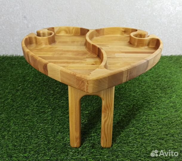 Винный столик сердце