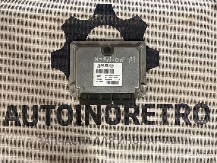 Блок управления двигателем Volkswagen 5X0906021D