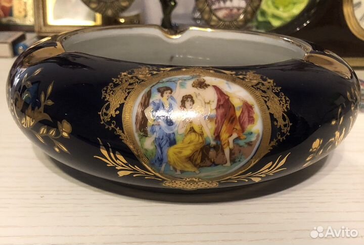 Пепельница фарфор