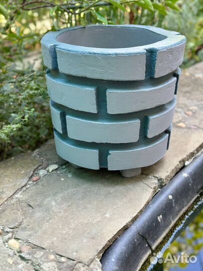 Вазон, кашпо, горшок для цветов из бетона