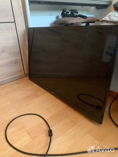 Телевизор Samsung UE32J4500AK
