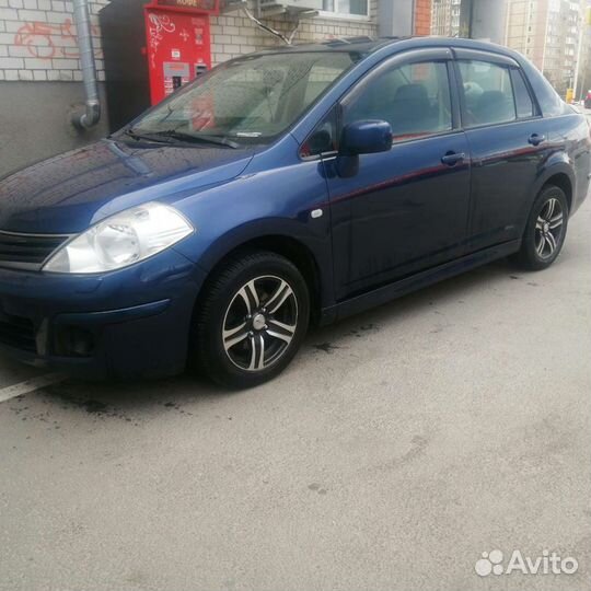 Nissan Tiida 1.6 AT, 2010, 140 000 км