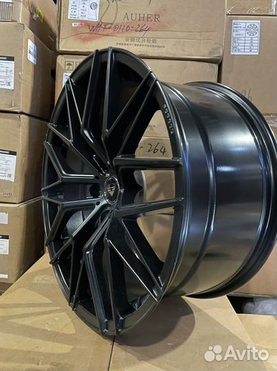 R19 Vorsteiner Black на BMW 5х120 Новые Диски