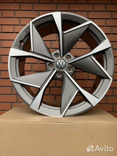 Диски R20 Volkswagen Tiguan