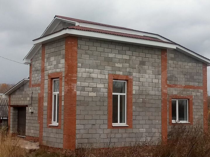 Коттедж 100 м² на участке 5 сот.