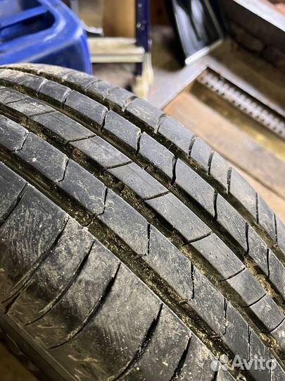 R16 Kumho Ecsta HS51 205/60, PCD 5x114.3 DIA 67