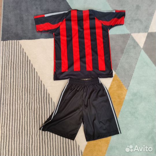 Детская футбольная форма