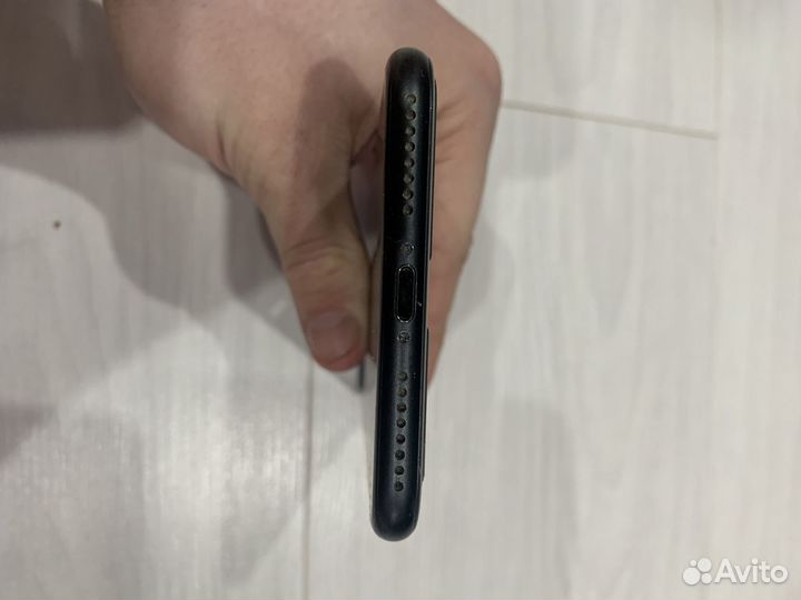 Телефон iPhone 7 plus 32 gb