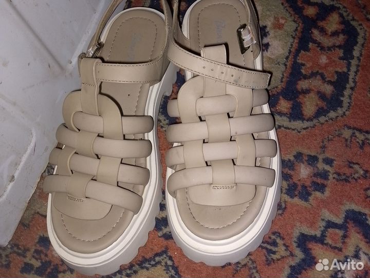 Босоножки женские 38 размер