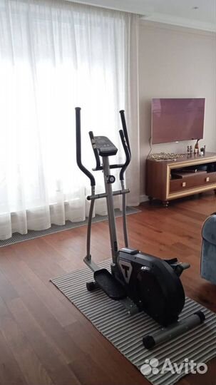 Эллиптический тренажёр Torneo Festa