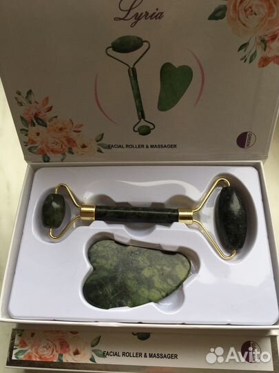 Нефритовый роликовый массажер