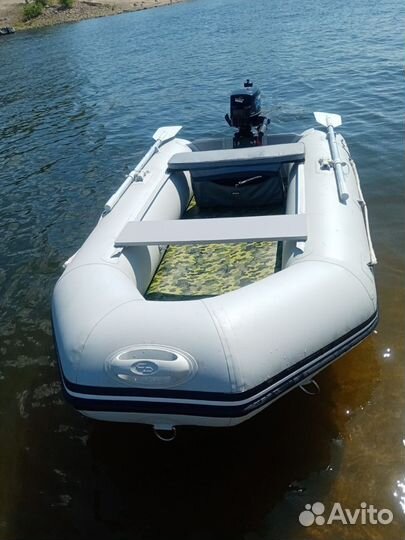 Надувная лодка и мотор