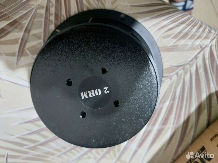 Колонки момо автомобильные новые