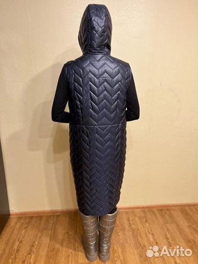 Жилетка женская утепленная р. 54