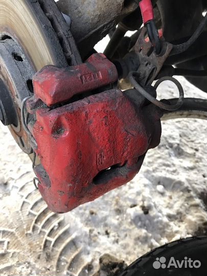 Ауди А6.46кузов передние тормозные Суппорта