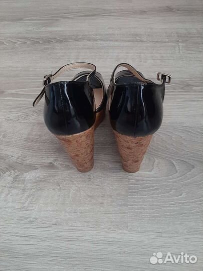 Туфли на танкетке 38 размер