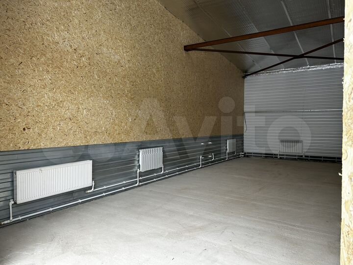 Гараж, > 30 м²