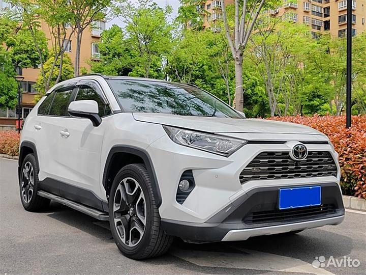 Toyota RAV4 2.0 CVT, 2022, 32 650 км