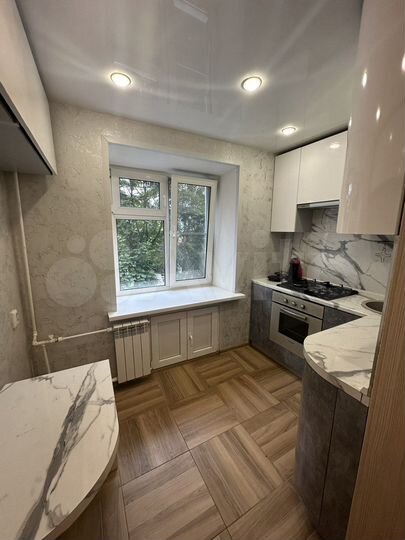 2-к. квартира, 44 м², 3/9 эт.