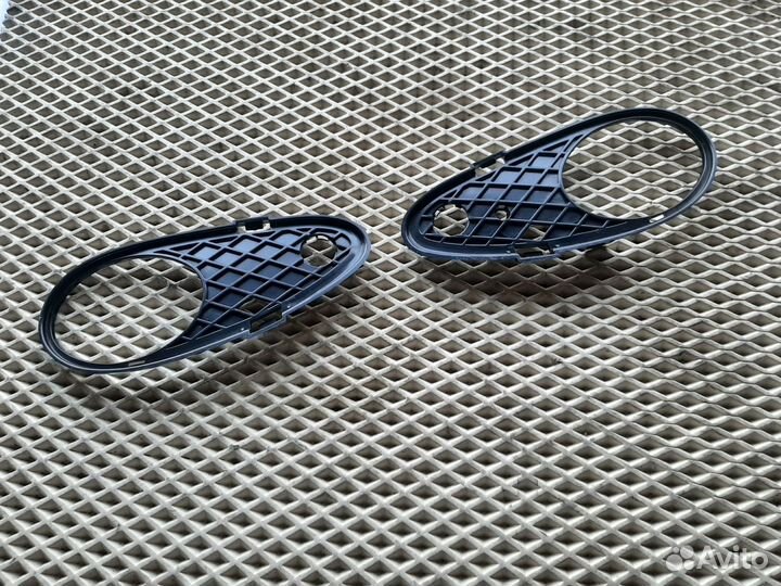 Mercedes W203 Решетка переднего бампера