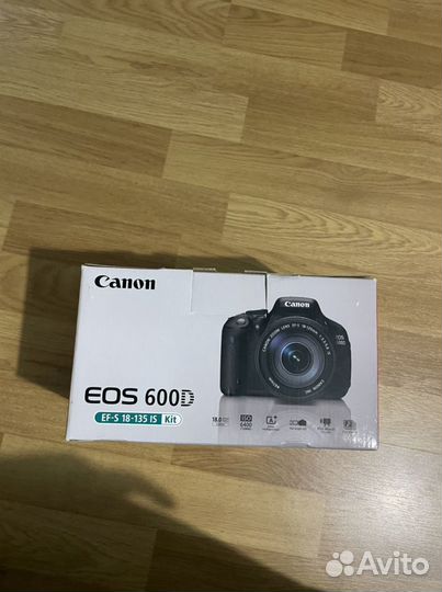 Зеркальный фотоаппарат canon 600d