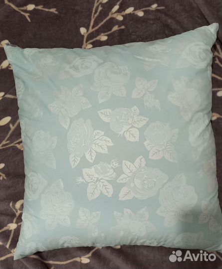 Подушка перьевая 70 70