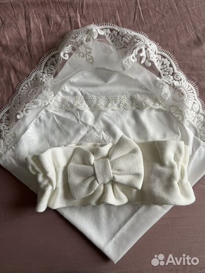 Уголок с бантом на выписку