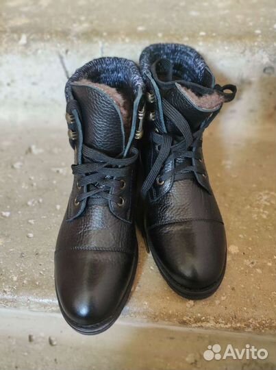 Ботинки женские 39 размер