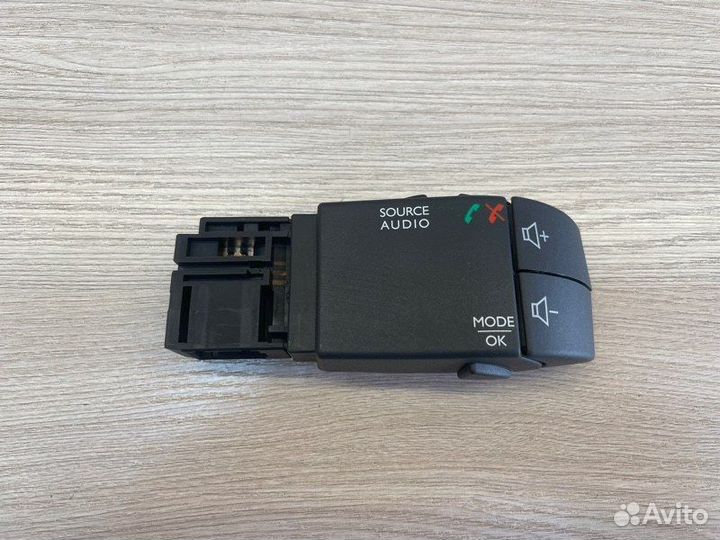 Джойстик управления магнитолой Renault Sandero