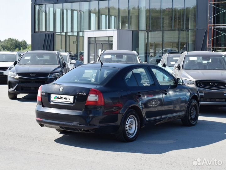 Skoda Octavia 1.6 AT, 2011, 293 000 км