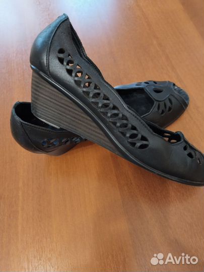 Туфли женские кожаные 39