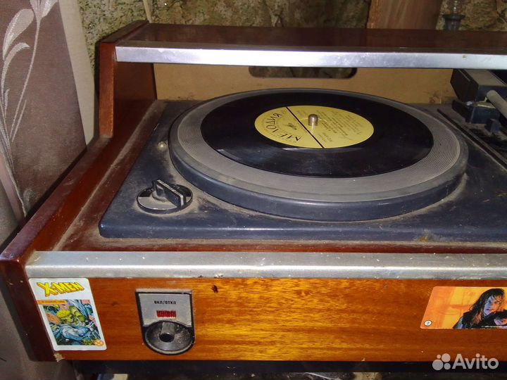 Проигрыватель винила