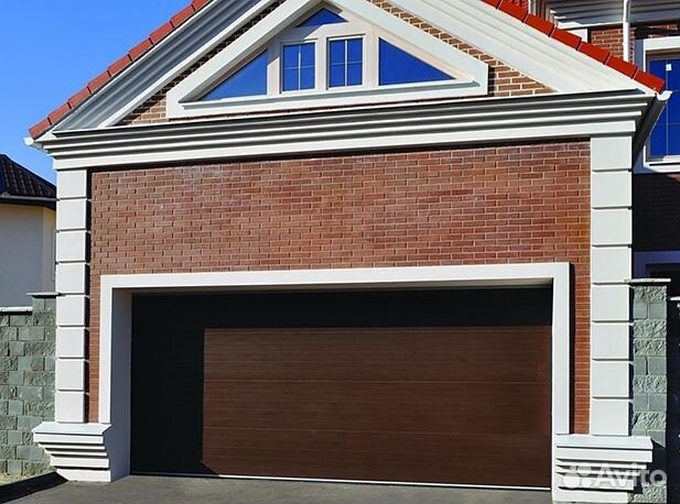 Готовые в наличии секционные ворота 