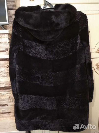 Шуба мутоновая с отделкой норки,р-р 50-52